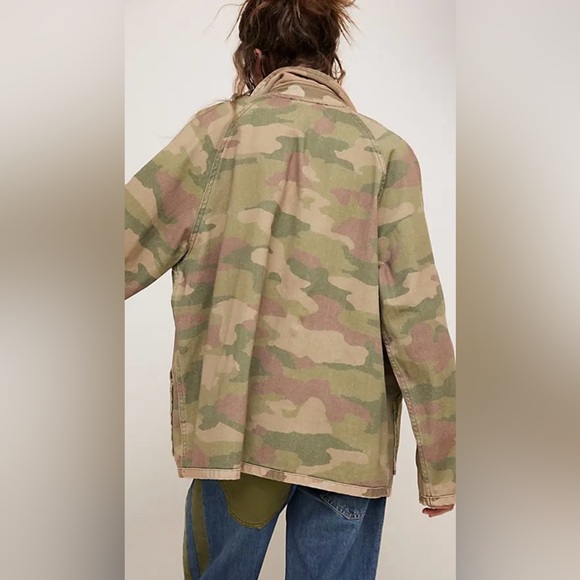 NWT We The Free Reversible Camo Jacket - Picture 3 of 4